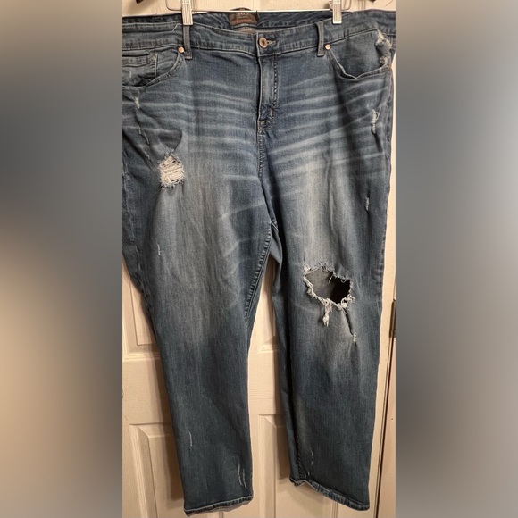 Torrid Size 26T Boyfriend Straight Vintage Stretch Jeans - Picture 4 of 11